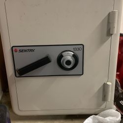 Fire Resistant Safe!! 