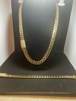 *PLEASE READ* 14k 10mm gold Cuban set