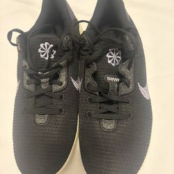 Size 10 Nike Flex Experience Run 11 Next Nature