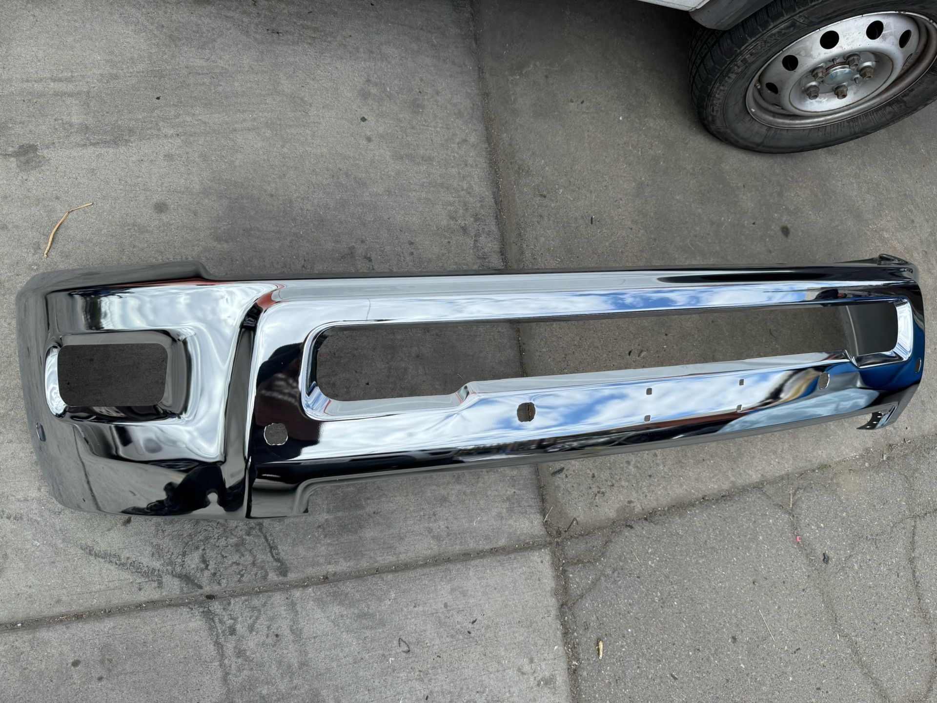 2016-2017-2018 Ram 2500 front bumper