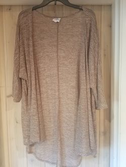 Brand new kimono by Lularoe size S