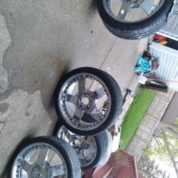 Los Traiba En Un Chevy IMPALA 2012