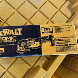 New Dw ATOMIC MAX Oscillating Multi Tool