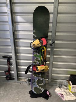 GNU Snowboard with Bindings 163cm