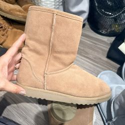 Suede/Shearling Boots