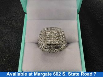 Women's Ring - White Gold 10k (.417) 7.4 grams Size 7