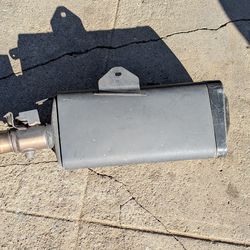 stock exhaust for 16 Kawasaki Ninja 636