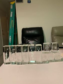 Moving sale Glass cube with insert picture