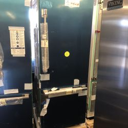 Thermador 30” Stainless Steel Built In Bottom Freezer Refrigerator 