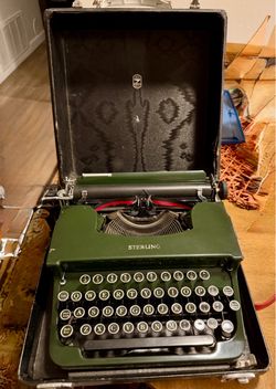 1934 Smith Corona Sterling Flat Top Manual Typewriter w/ case