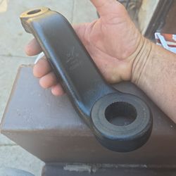 Ford 6.0  05-07 Drop Pitman Arm