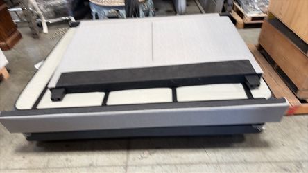 Queen living spaces bed