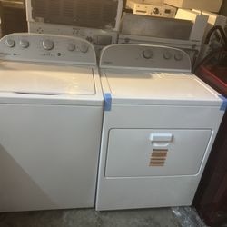 Whirlpool Washer And Dryer Set On Good Working Condition 