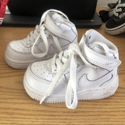 Air Force 1s Size 5c