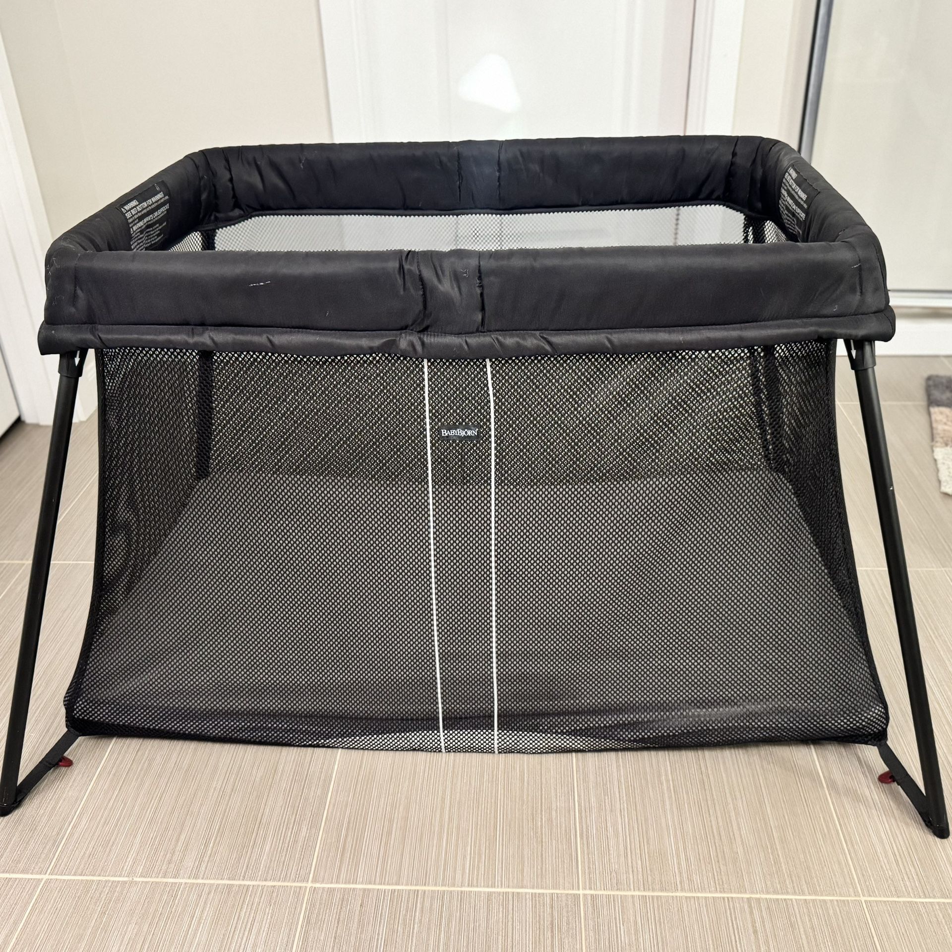 Baby Bjorn Travel Crib