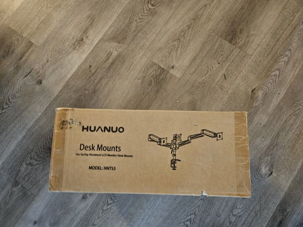 Triple Monitor Desk Mount