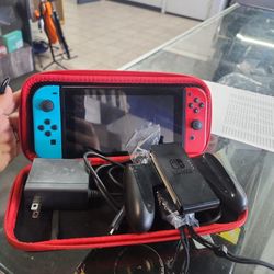 Nintendo Switch 