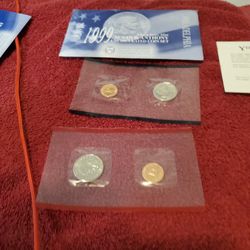 1999  P & D Susan  B. Anthony  Uncirculated  Coin Set