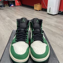 Air Jordan Mid Lucky Green