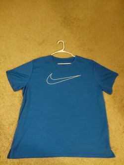Nike Modern Dri-FIT Swoosh T-Shirt