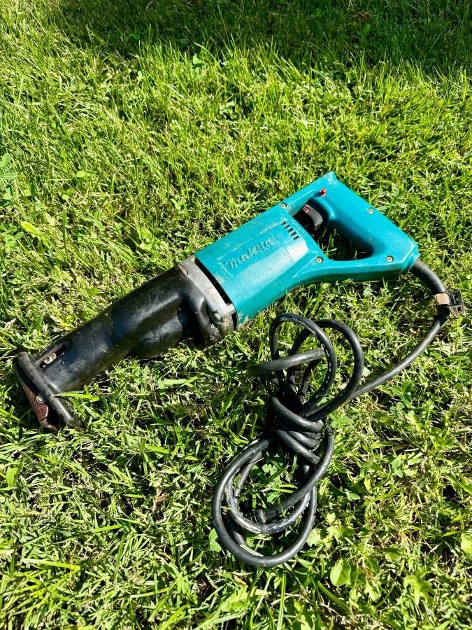 Makita Corded Electric Sawzall