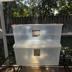 2 Large Plastic Boxes Whit Lids 26 Gallons 