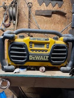 Dewalt Stereo
