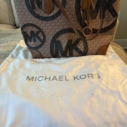 Michael KORS Tote Purse 