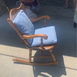 Rocking chair 