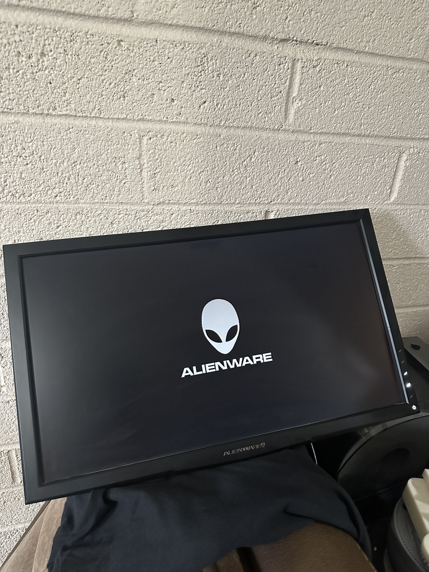 Alienware OptX AW2210 Computer Gaming Monitor