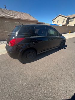 2011 Nissan versa runs great