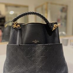 Black Maida Hobo LV bag