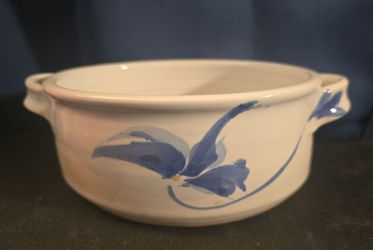 Vintage Priscilla Eggen Signed Iris Stoneware Casserole Dish 8"x3"