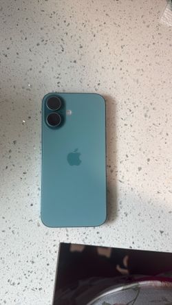 Apple iPhone 16