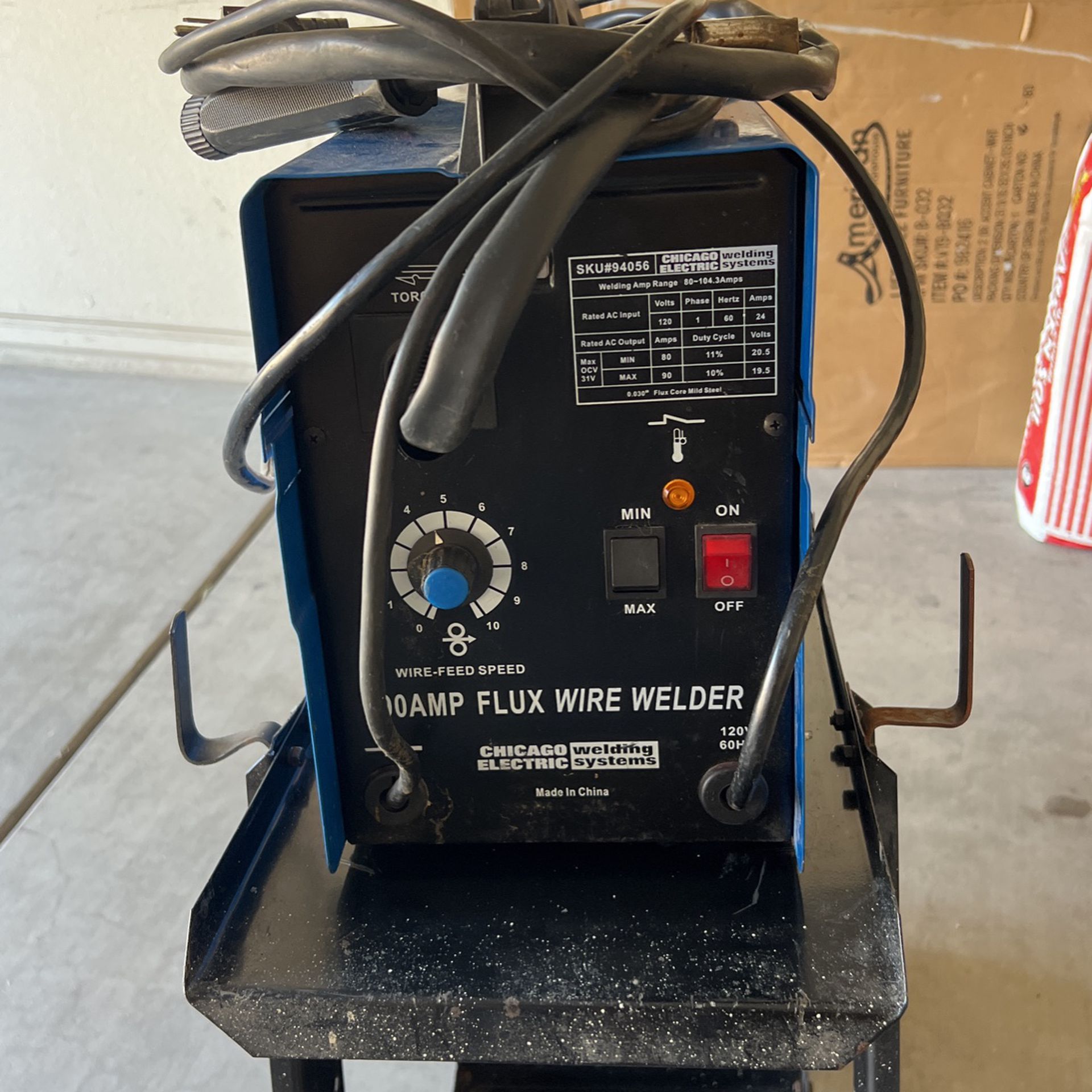 Chicago Electric 90 Amp Flux Core Welder In Good Working Condition, Welding Cart Included.