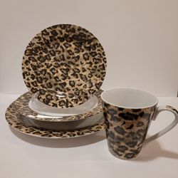4 Vintage 4 Piece Settings Tienshan Fine China "Leopard"