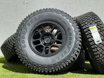 2025 NEW Set of 5 17” Jeep Wrangler Wheels 5x127 Rubicon Rims JK Gladiator JL 35” A/T Tires  Sahara 4xe Willys