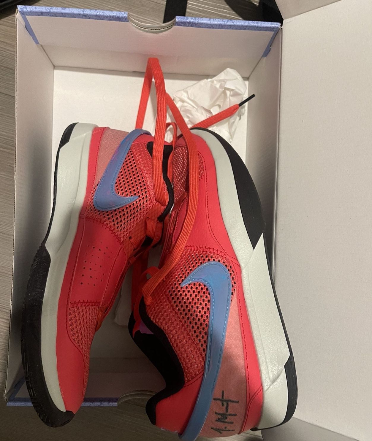 Nike Ja Morants Size 8.5
