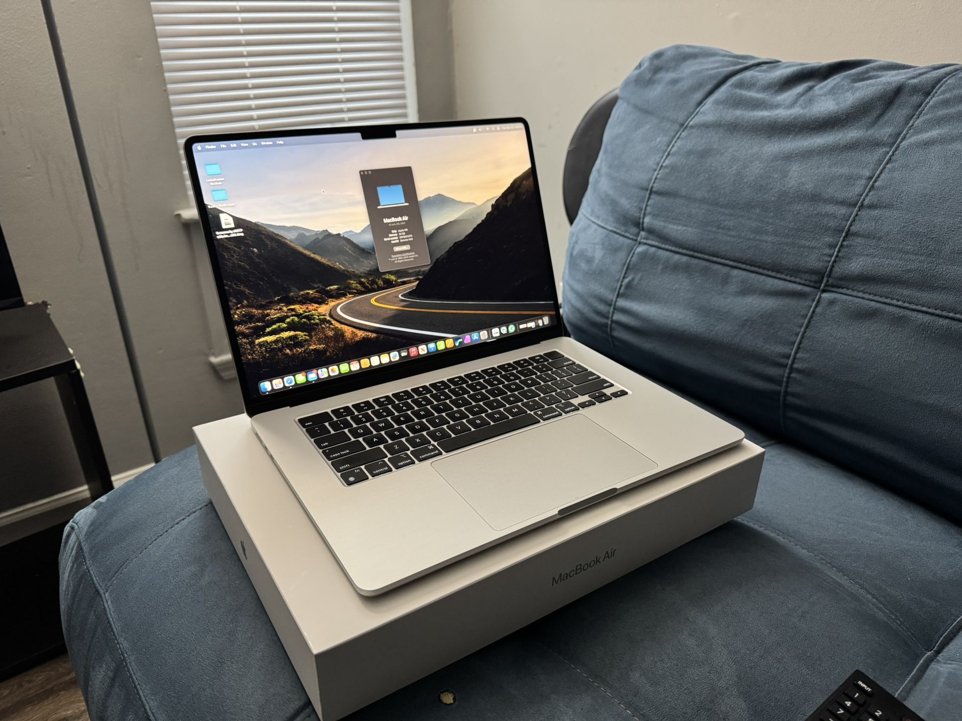 15.3 Inch Apple Macbook Air M3 chip