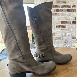 Asher women’s leather boots, size 9M