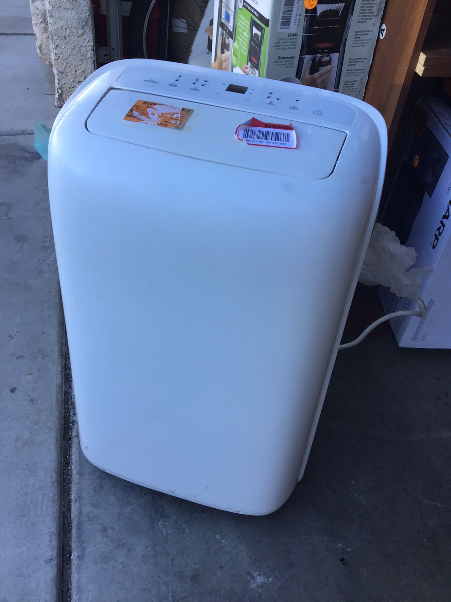 Toshiba 10,000 BTU portable air conditioner excellent working condition open box never used comes with the hose window assembly