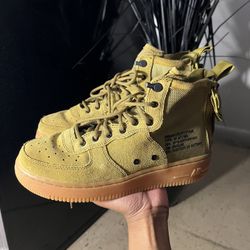 NIKE SF AF1 MID 6Y (GS)