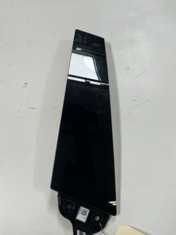 Tesla model 3 B-pillar appliqué right hand