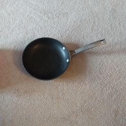 8 Inch Calphalon Frying Pan 