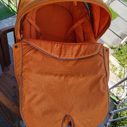 Uppervisa Carry Cot