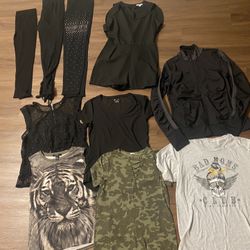 Women’s Clothing Lot Size Medium 