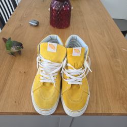 Yellow Hightop Vans Size 9 Men's 
