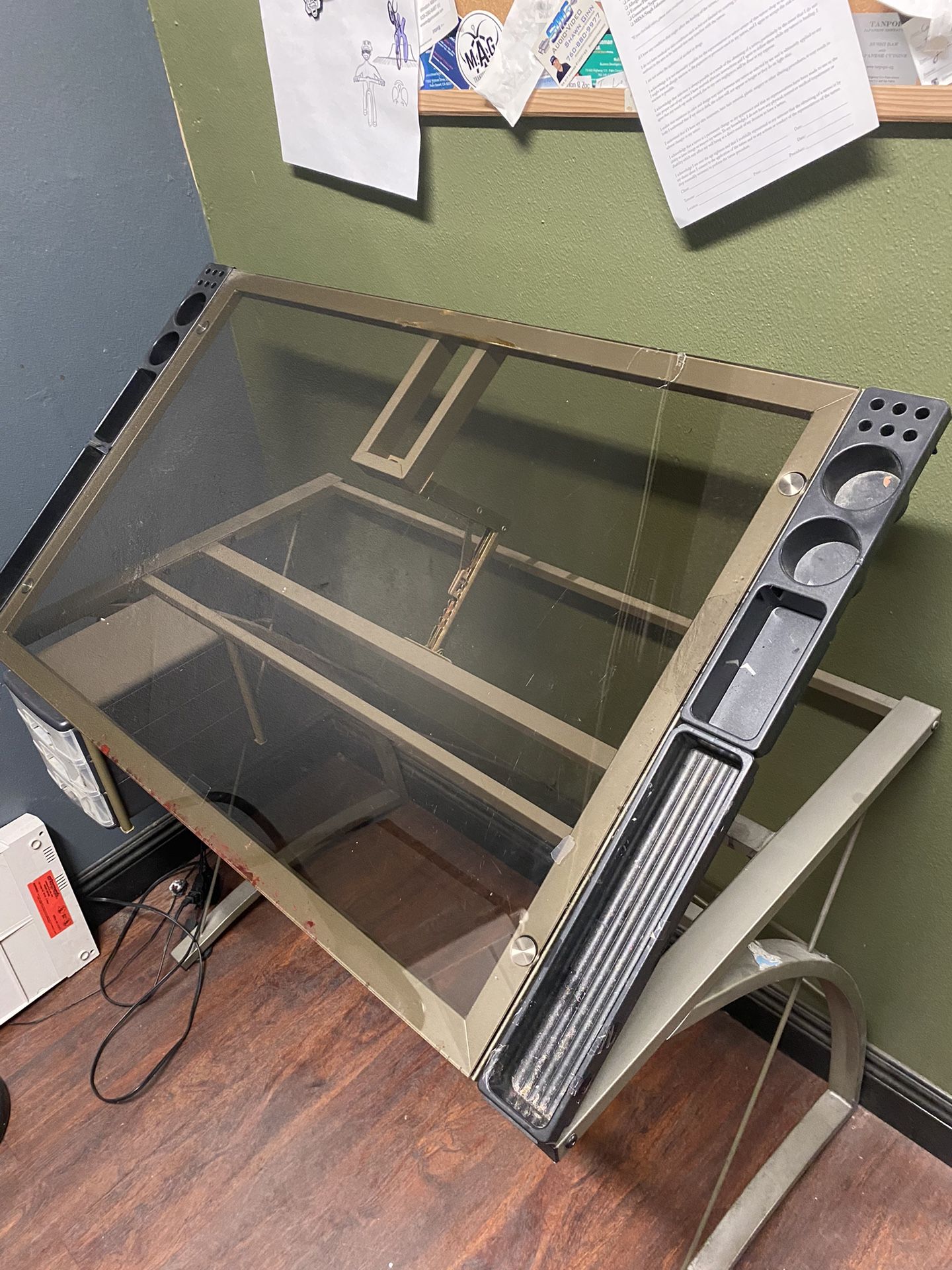 Adjustable Glass Drafting Table