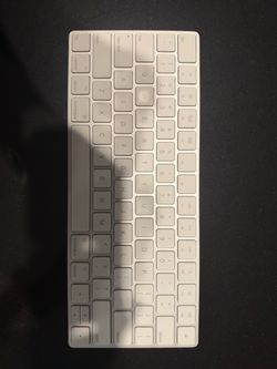 Apple Magic Keyboard - white