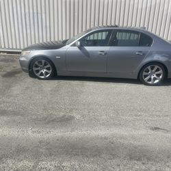 2005 BMW 545i